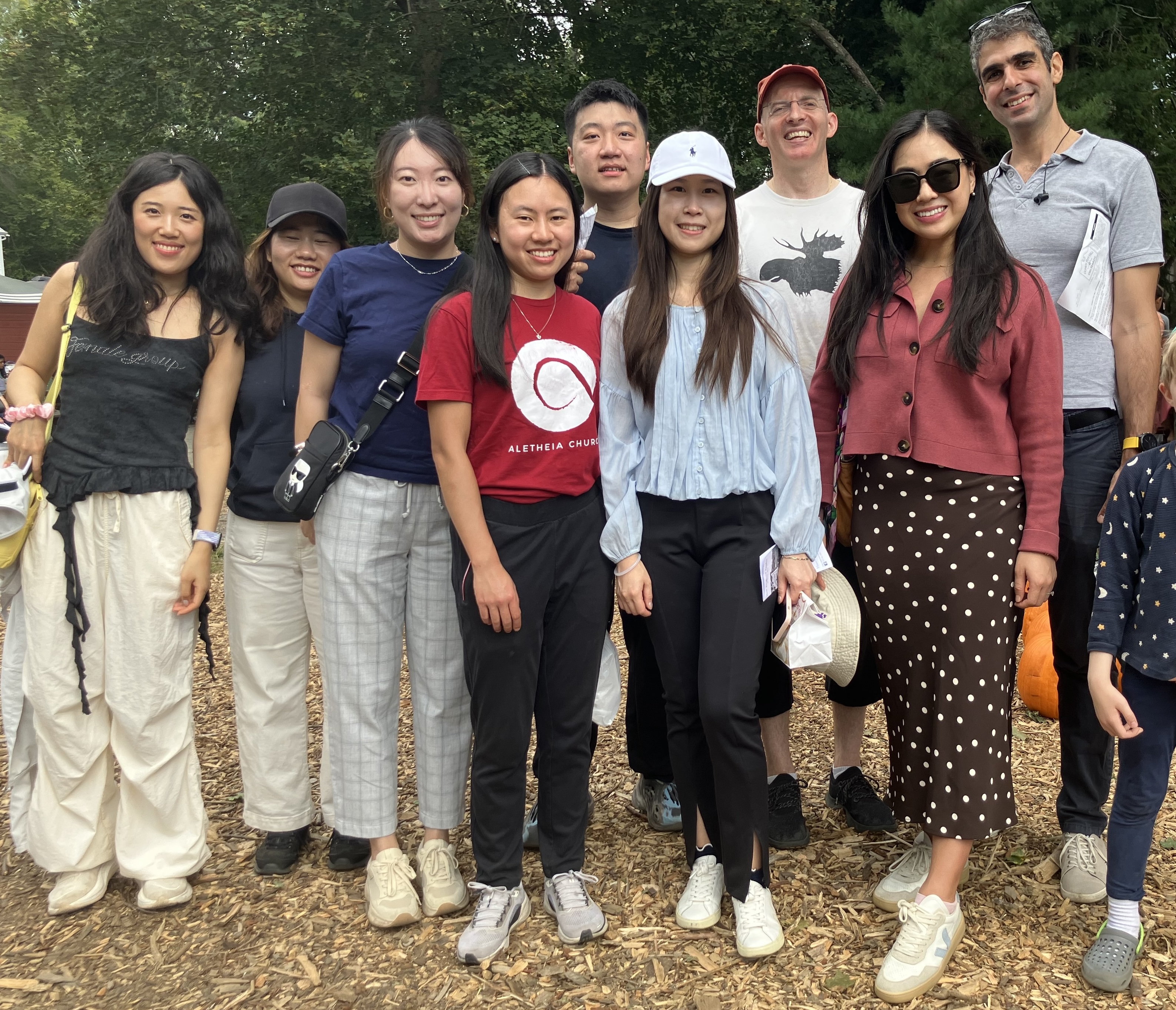 Lab at retreat at Honey Pot Hill Orchard